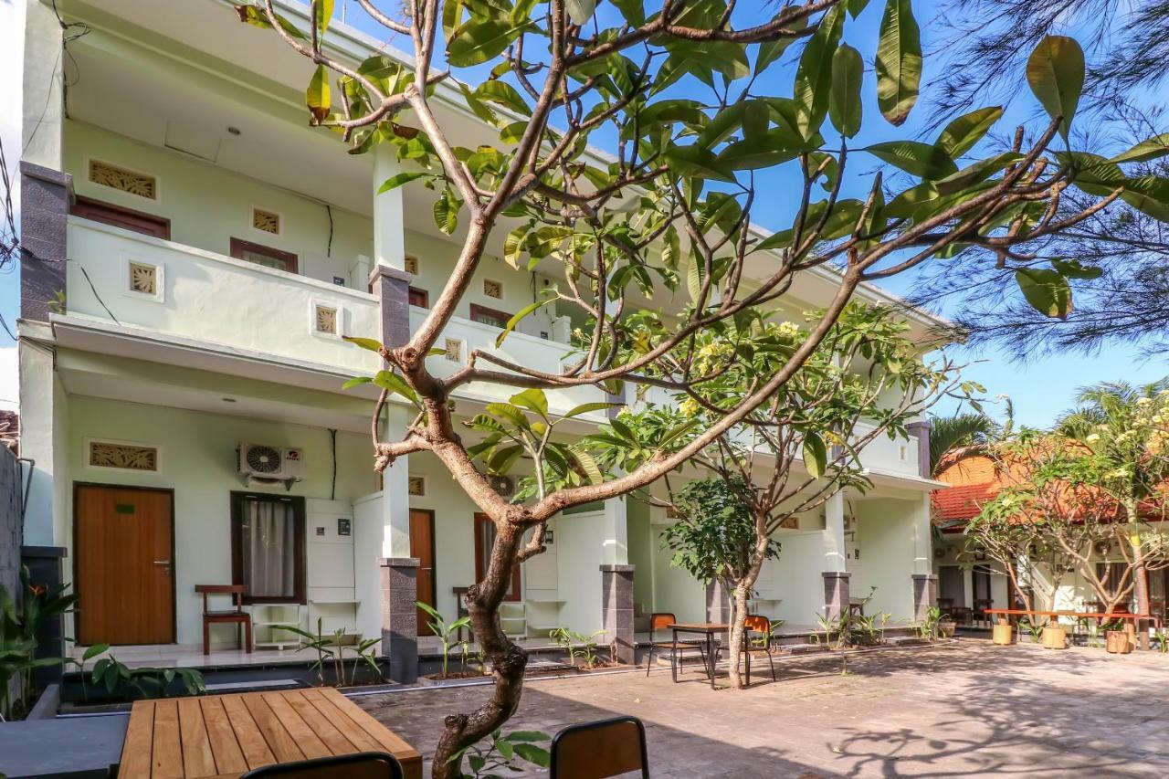 Oyo 1445 Jimbaran 12 Residence Exterior photo